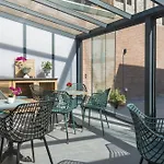 Апартаменты New Warm, Bed En Koffie *