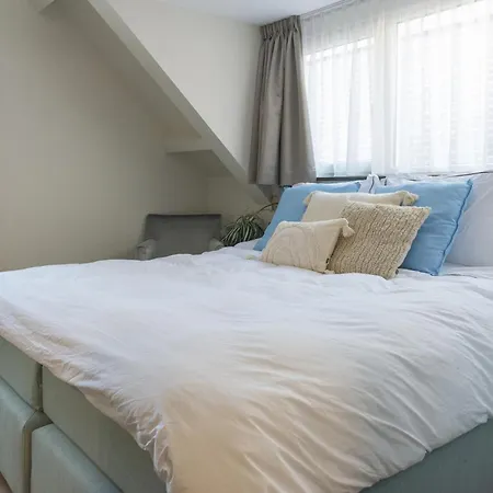 Apartment New Warm, Bed En Koffie
