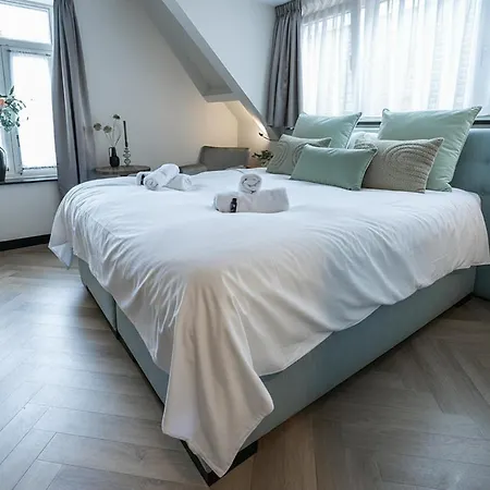 Cozy Room In The Heart Of Tilburg With Airco * ティルブルグ