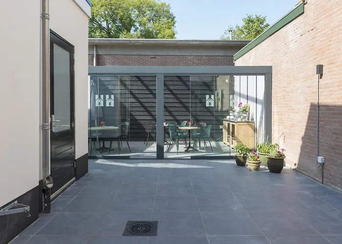 New Warm, Bed En Koffie