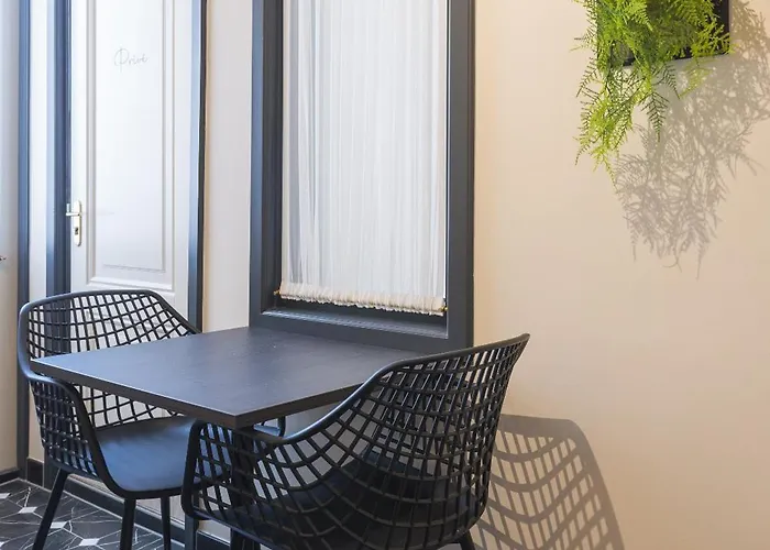 New Warm, Bed En Koffie